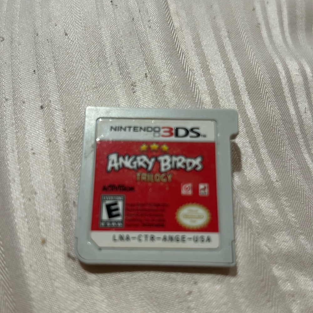 Nintendo 3DS game Angry Birds Trilogy